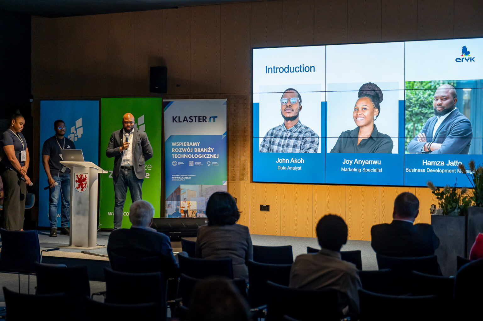 Report from the Business Conference: “Future-proofing Your Business in a Changing Demographic and AI Landscape”